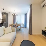 Luxury Sun Garden By Belmont Realty Апартаменти