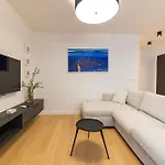 Luxury Sun Garden By Belmont Realty Апартаменти *