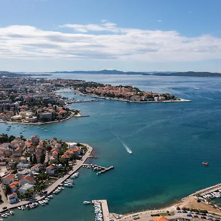 Luxury Sun Garden By Belmont Realty ザダル