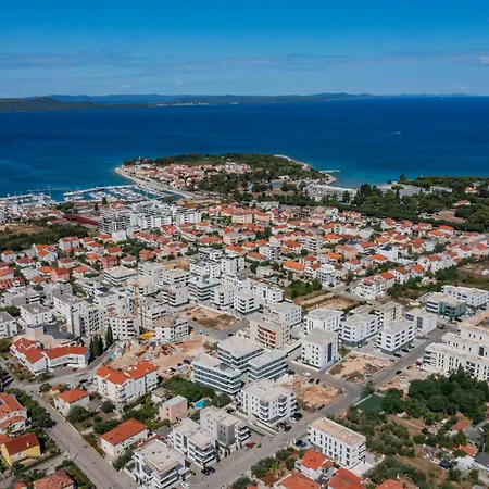 Luxury Sun Garden By Belmont Realty *