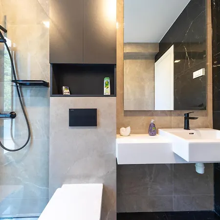 Διαμέρισμα Luxury Sun Garden By Belmont Realty *