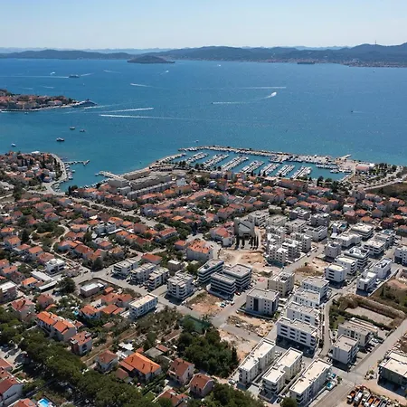 Διαμέρισμα Luxury Sun Garden By Belmont Realty